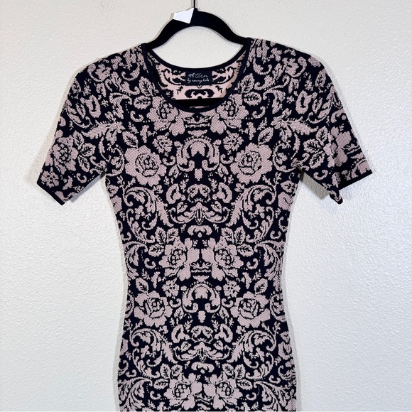 Ronny Kobo Torn Tan Black Floral Knit Sweater Dress Womens XS Mini Short Sleeve - Picture 7 of 10